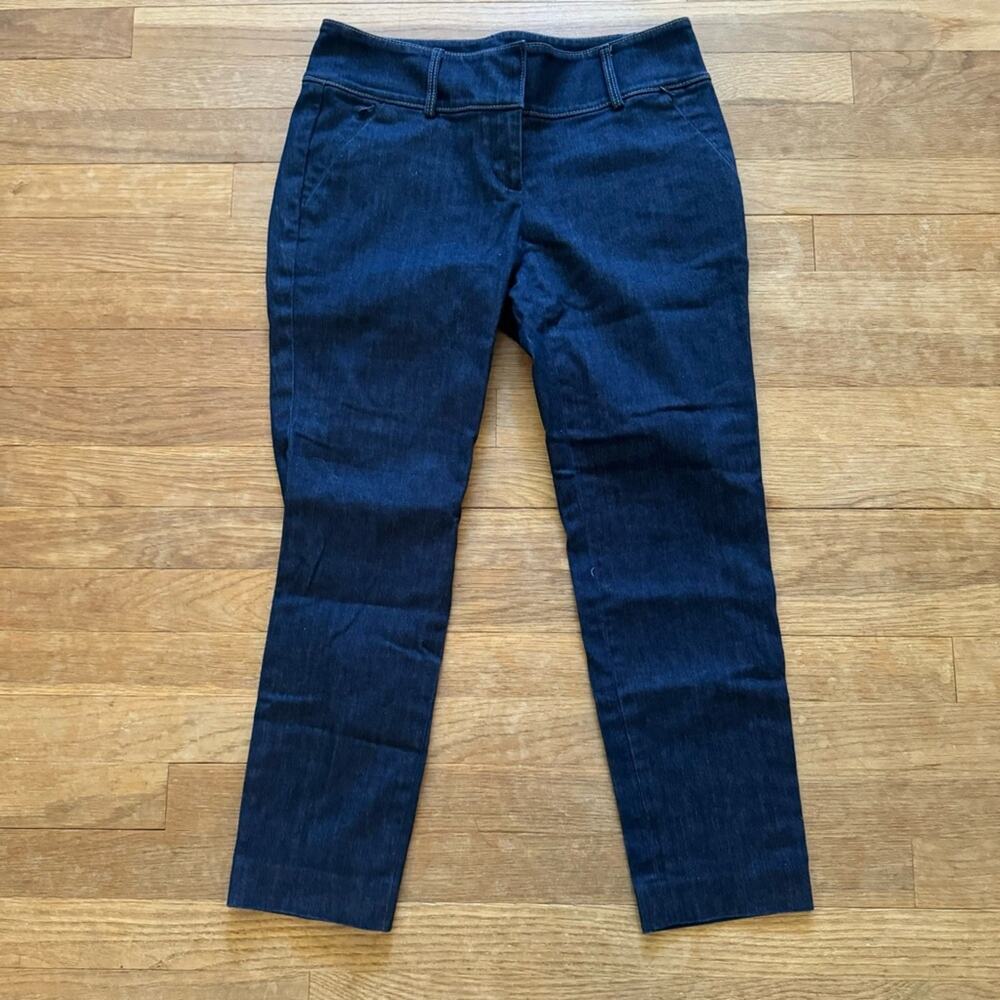 Ann Taylor dark wash low rise cropped jeans size 2
 b16